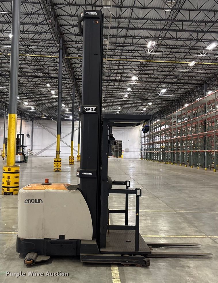 image for item EU7001 2017 Crown SP4050-30 order picker