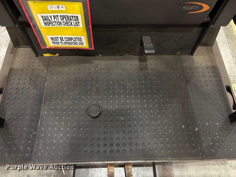 image for item EU7001 2017 Crown SP4050-30 order picker