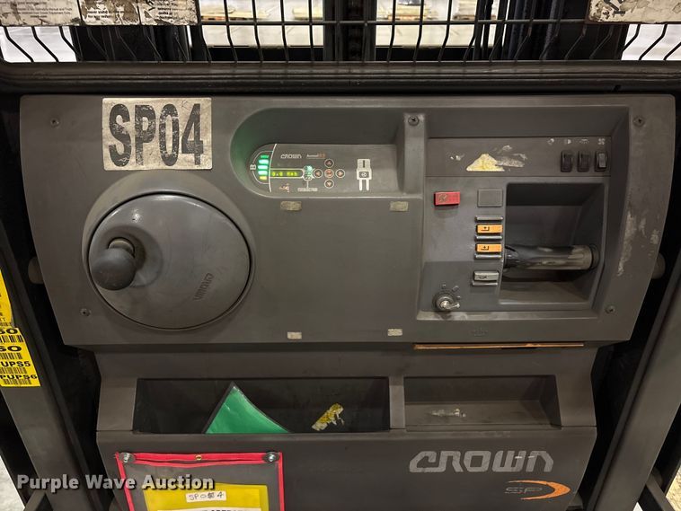 image for item EU7001 2017 Crown SP4050-30 order picker