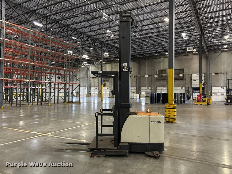 image for item EU7002 2017 Crown SP4050-30 order picker