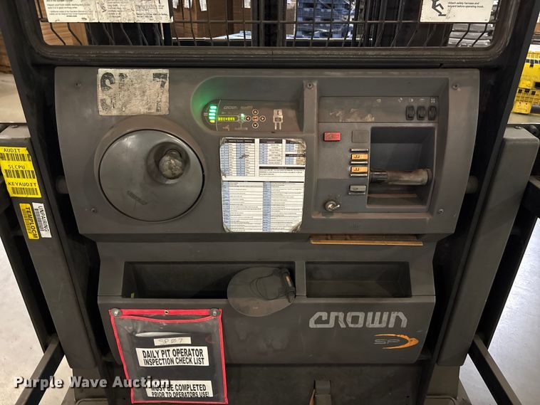 image for item EU7002 2017 Crown SP4050-30 order picker