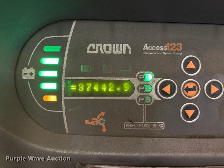 image for item EU7002 2017 Crown SP4050-30 order picker