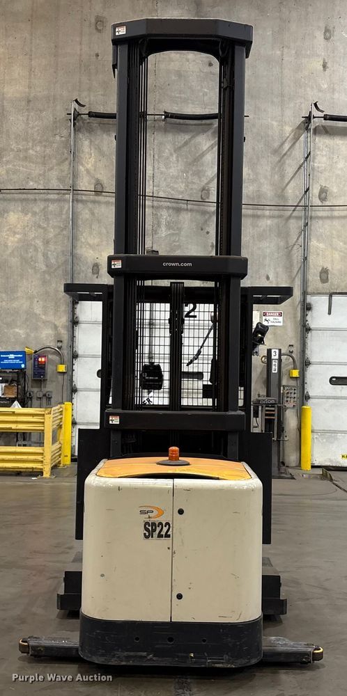 image for item EU7004 2018 Crown SP4050-30 order picker