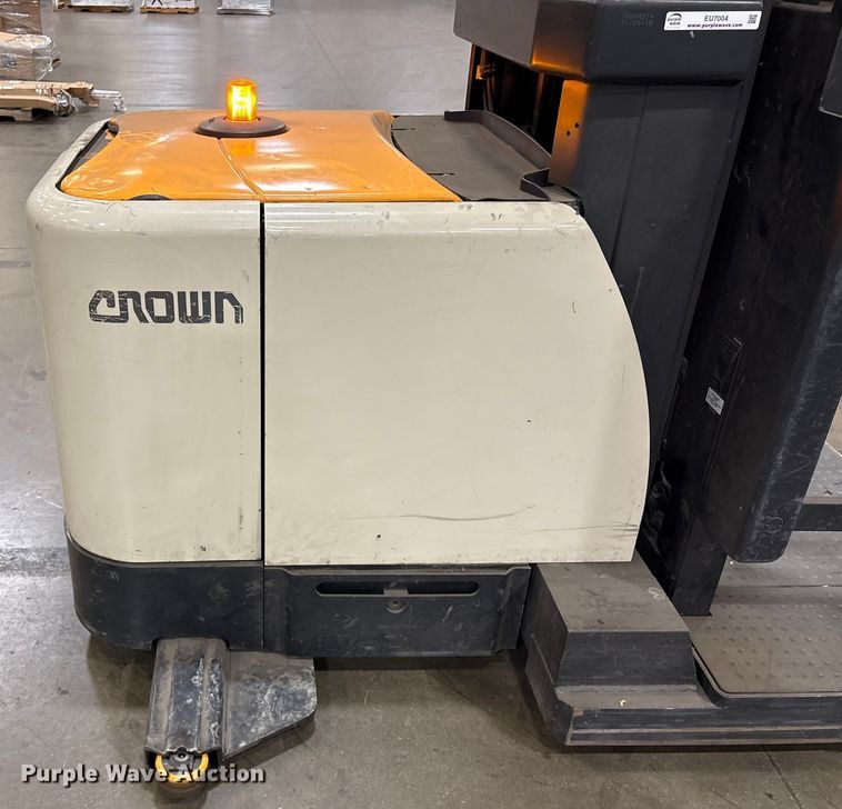 image for item EU7004 2018 Crown SP4050-30 order picker