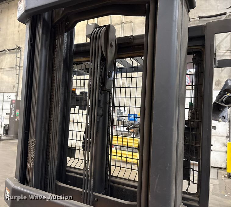 image for item EU7004 2018 Crown SP4050-30 order picker