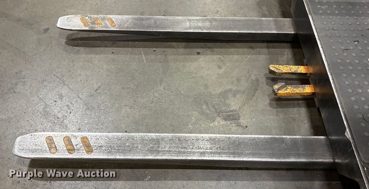 image for item EU7004 2018 Crown SP4050-30 order picker