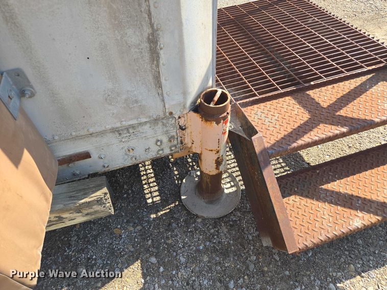 image for item EV1549 Loading dock