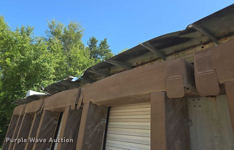 image for item EV1549 Loading dock