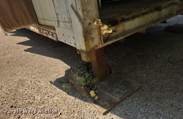 image for item EV1549 Loading dock