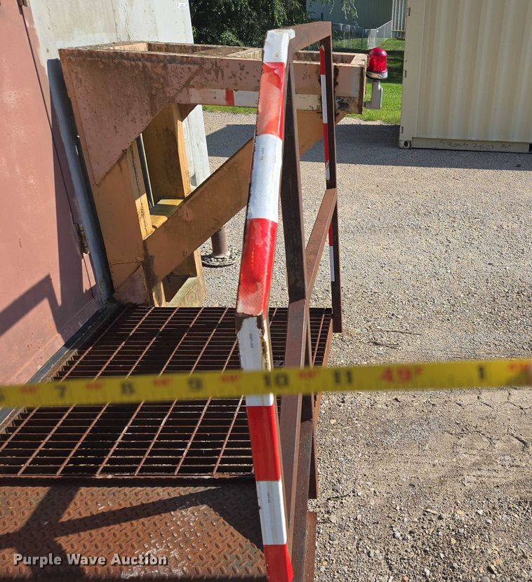 image for item EV1549 Loading dock