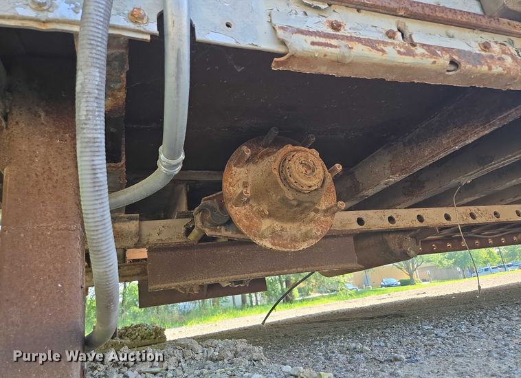 image for item EV1549 Loading dock