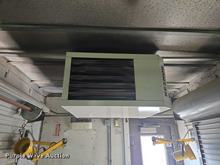 image for item EV1549 Loading dock