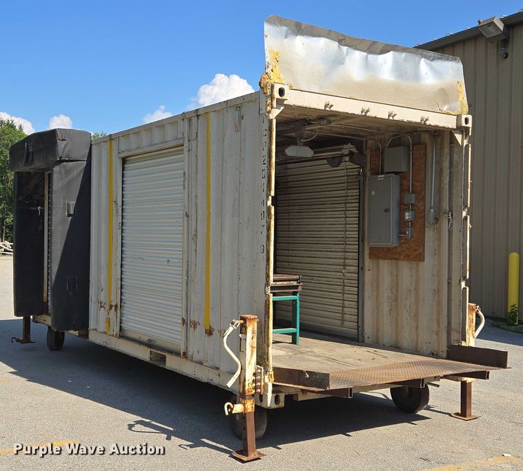 image for item EV1550 Loading dock