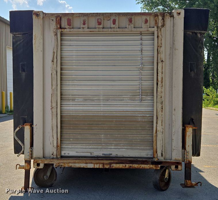 image for item EV1550 Loading dock