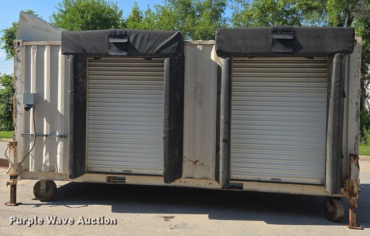 image for item EV1550 Loading dock