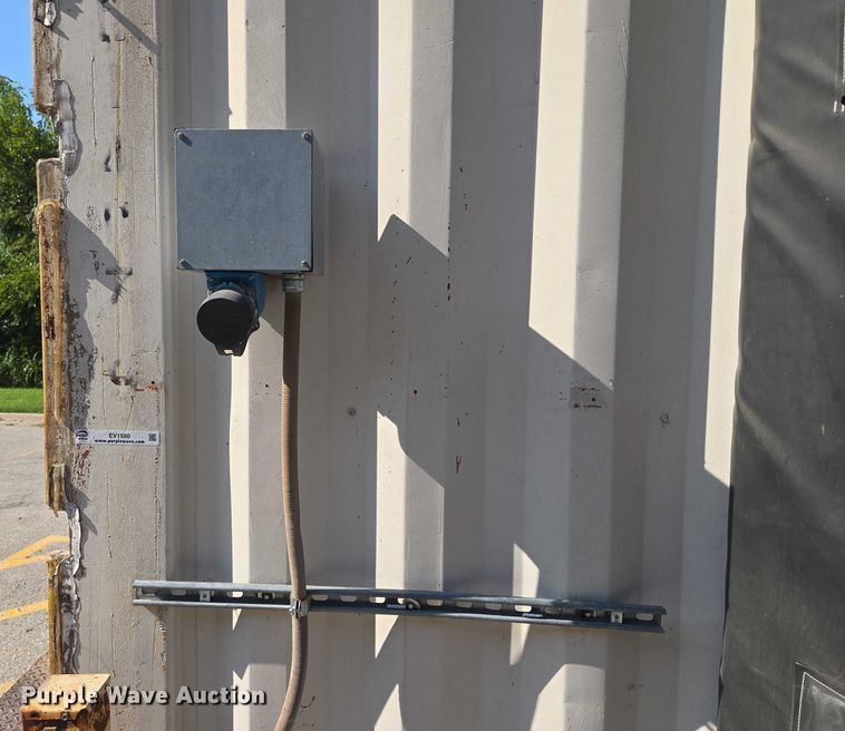 image for item EV1550 Loading dock