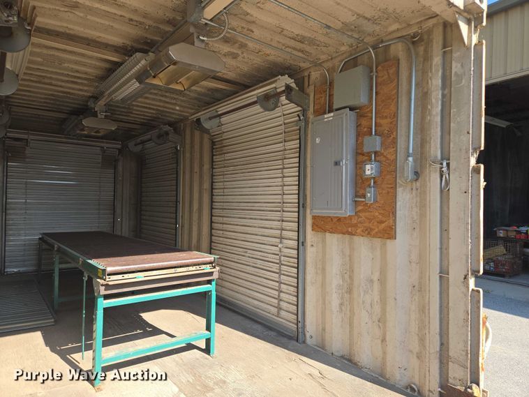 image for item EV1550 Loading dock