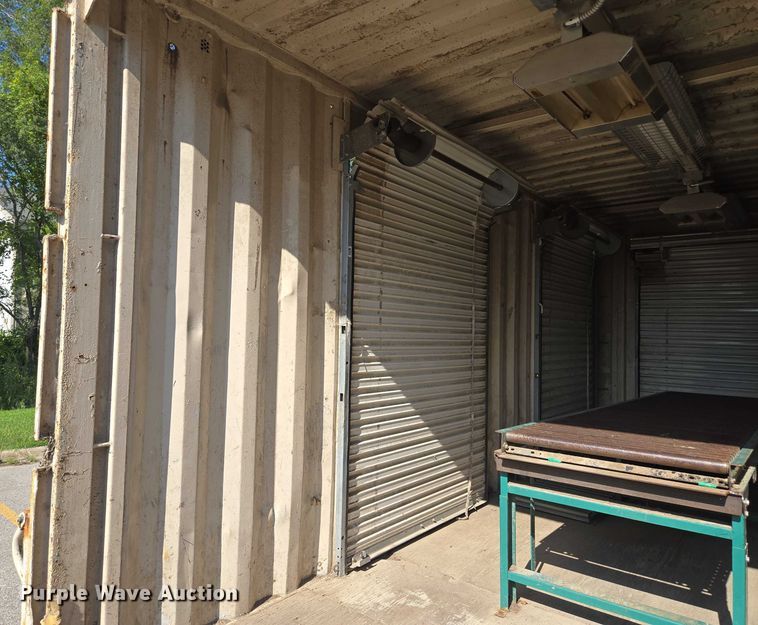 image for item EV1550 Loading dock