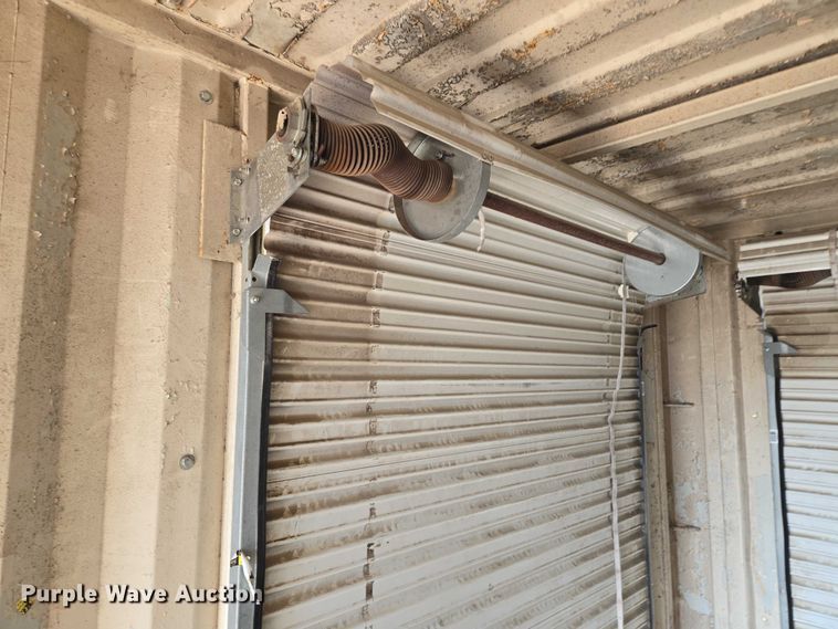 image for item EV1550 Loading dock