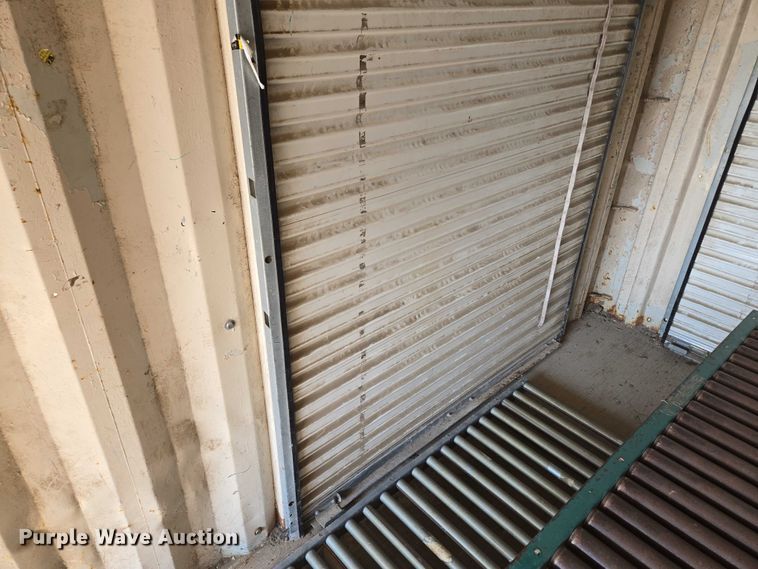 image for item EV1550 Loading dock