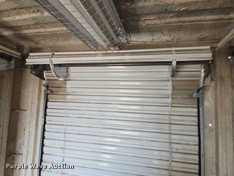 image for item EV1550 Loading dock