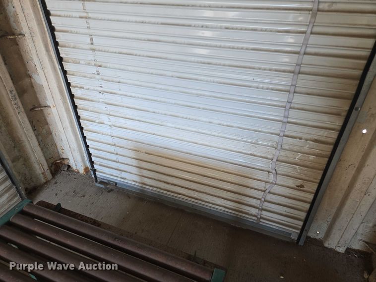 image for item EV1550 Loading dock