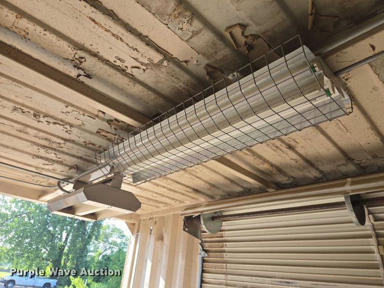 image for item EV1550 Loading dock