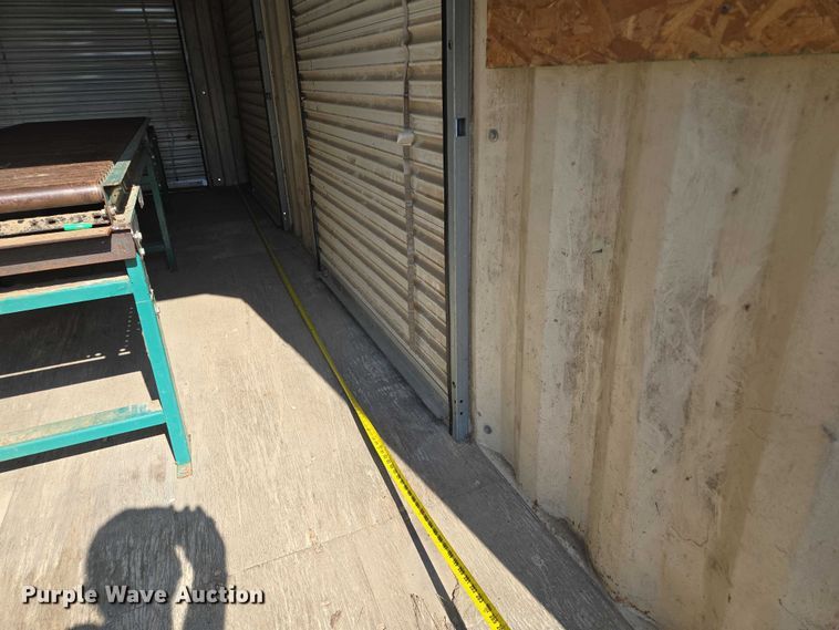 image for item EV1550 Loading dock