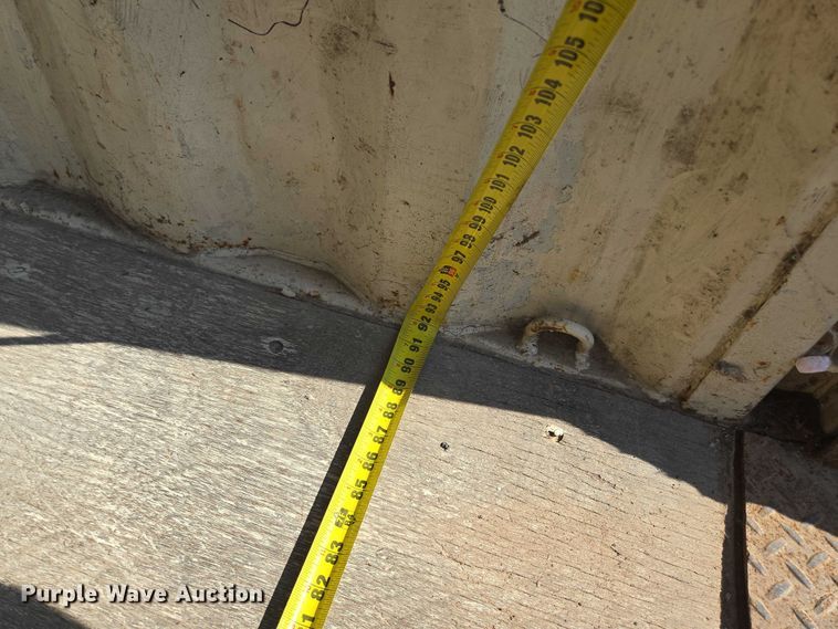 image for item EV1550 Loading dock