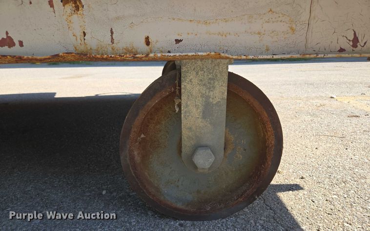 image for item EV1550 Loading dock