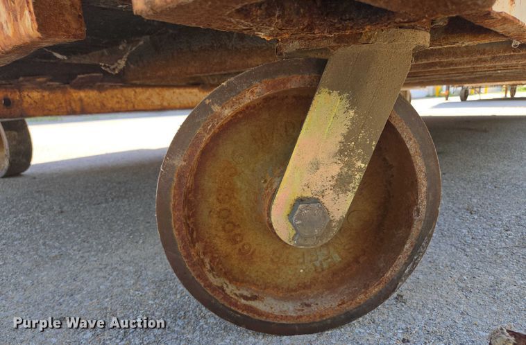 image for item EV1550 Loading dock