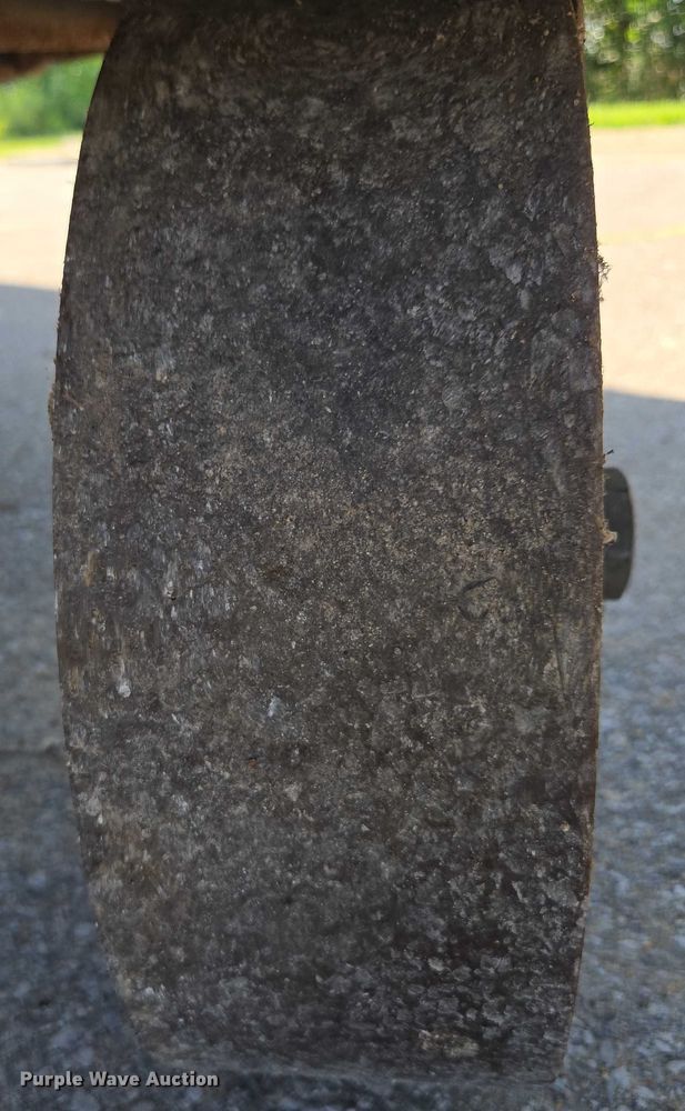 image for item EV1550 Loading dock