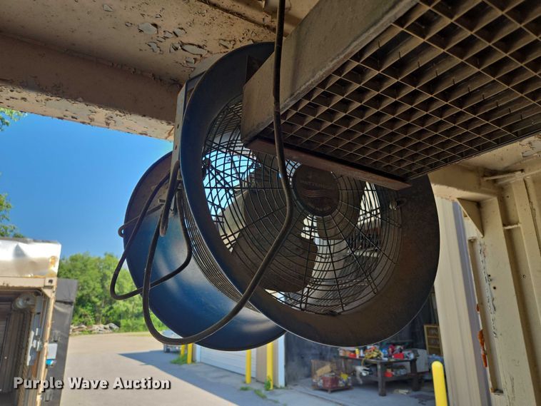 image for item EV1551 Loading dock