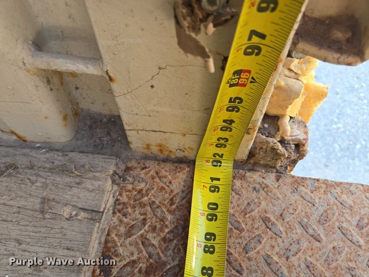 image for item EV1551 Loading dock