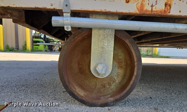 image for item EV1551 Loading dock