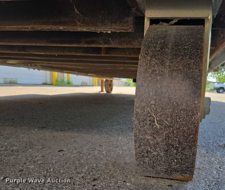 image for item EV1551 Loading dock