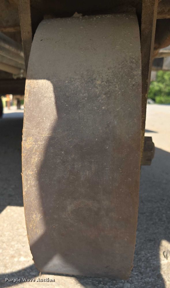 image for item EV1551 Loading dock