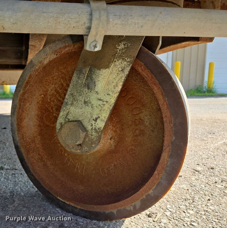 image for item EV1551 Loading dock