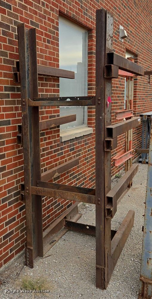 image for item EV1629 Cantilever racking 