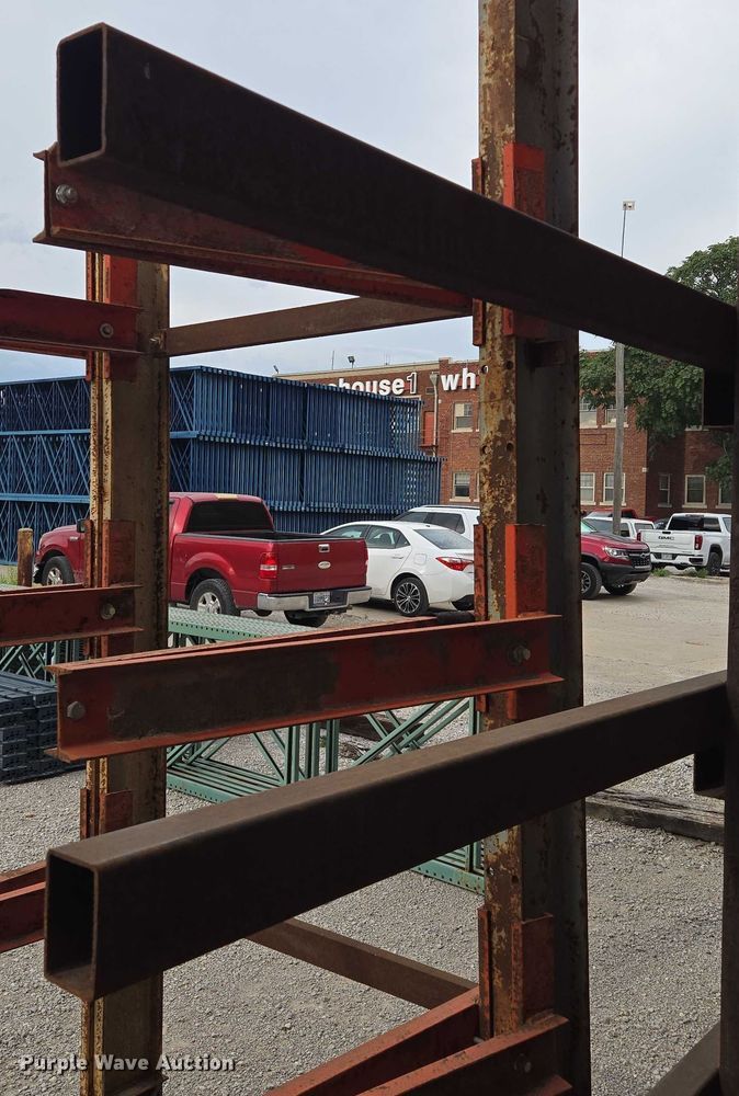 image for item EV1629 Cantilever racking 