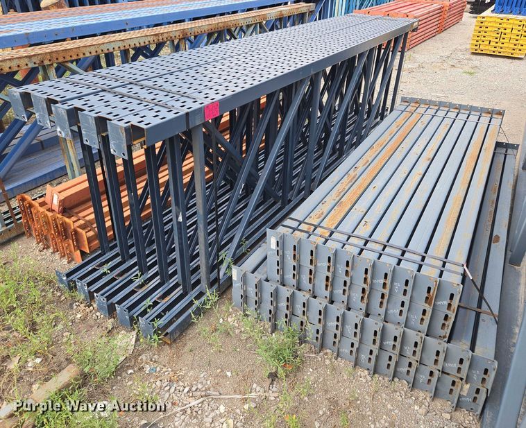 image for item EV1632 Pallet racking