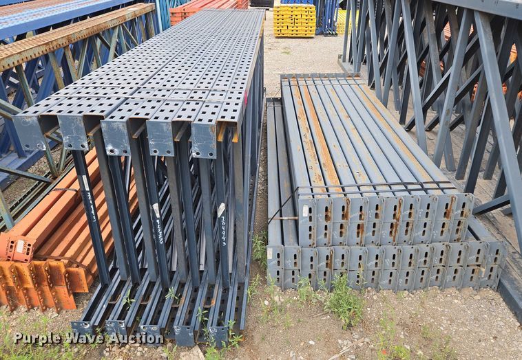 image for item EV1632 Pallet racking