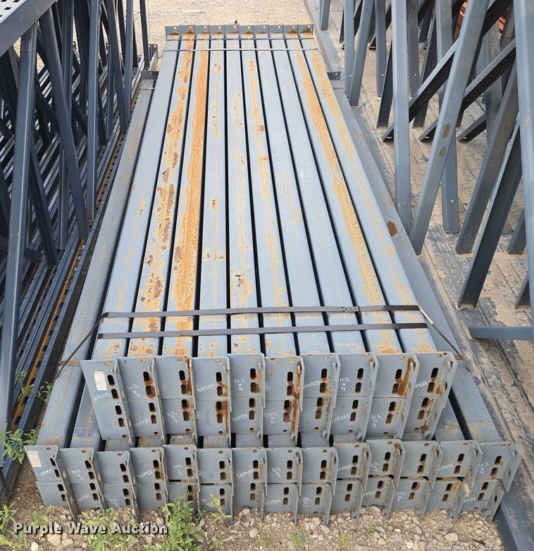 image for item EV1632 Pallet racking