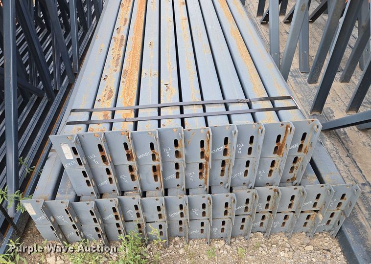 image for item EV1632 Pallet racking