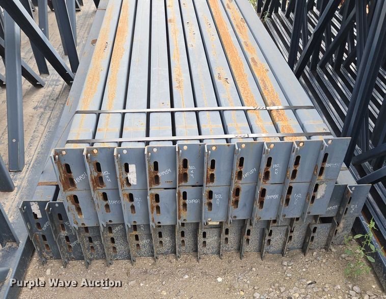 image for item EV1632 Pallet racking