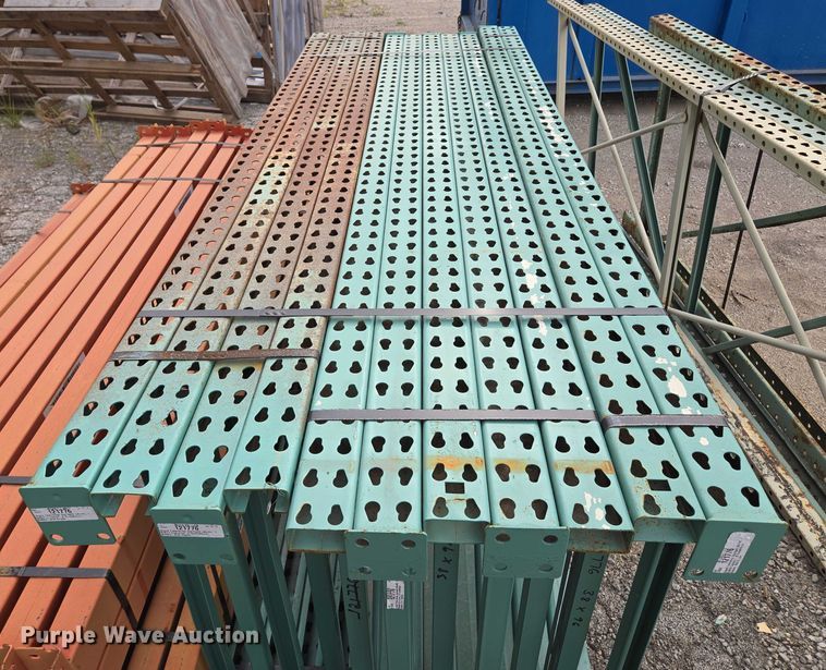 image for item EV1635 Pallet racking 