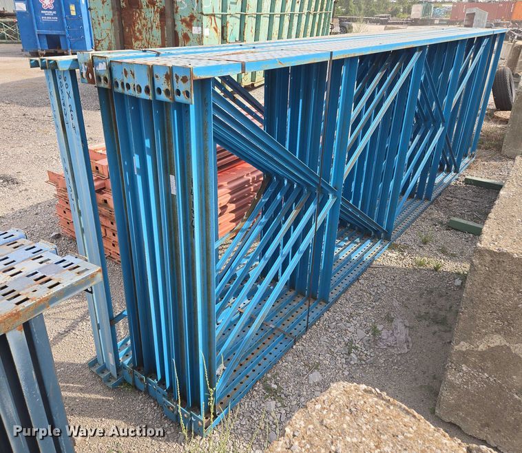 image for item EV1636 Pallet racking 