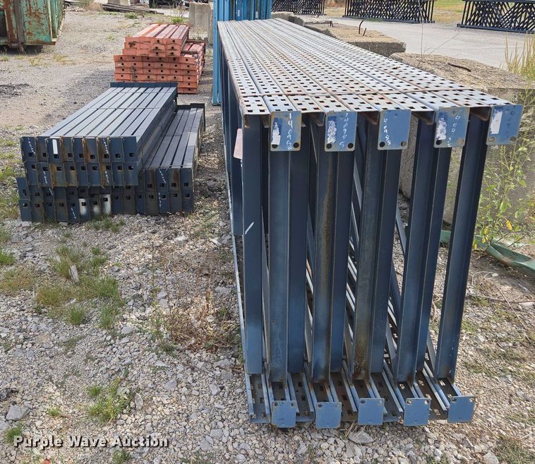 image for item EV1637 Pallet racking 