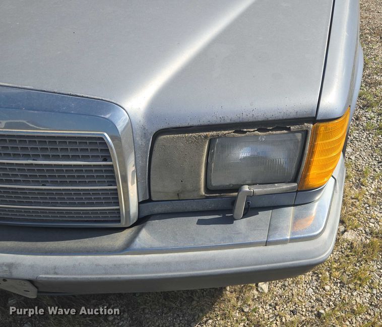 image for item EV1662 1987 Mercedes-Benz  300 SDL Turbo 