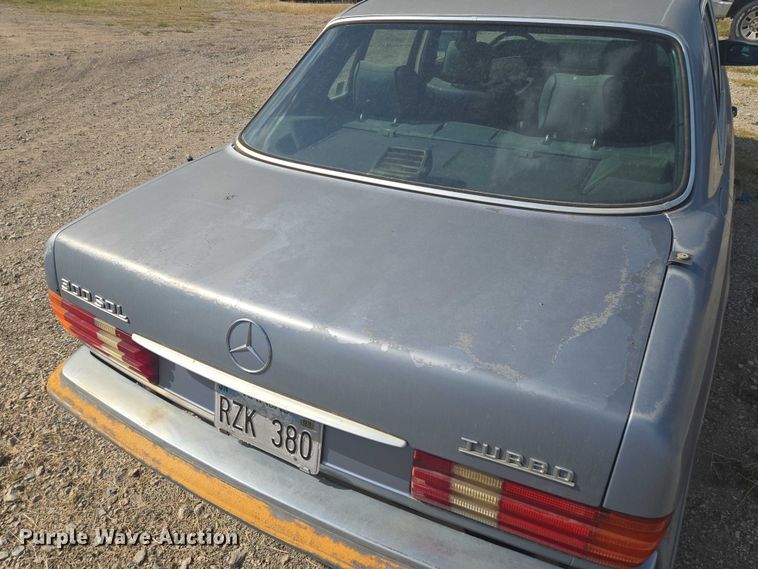 image for item EV1662 1987 Mercedes-Benz  300 SDL Turbo 